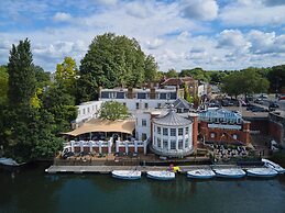 The Mitre, Hampton Court