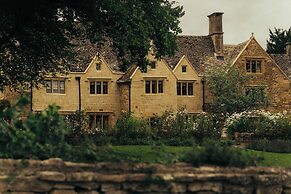 Hyll Hotel