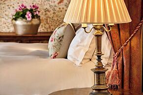 Ockenden Manor Hotel & Spa