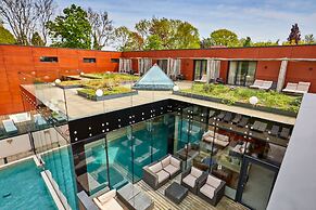 Ockenden Manor Hotel & Spa