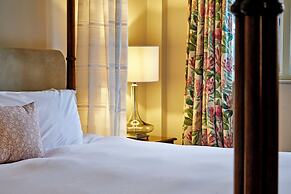 Ockenden Manor Hotel & Spa