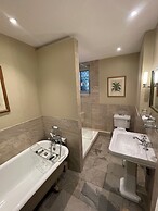 Bailiffscourt Hotel & Spa