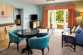 voco Lythe Hill Hotel & Spa by IHG