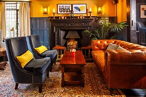 voco Lythe Hill Hotel & Spa by IHG