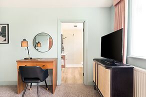 voco Lythe Hill Hotel & Spa by IHG