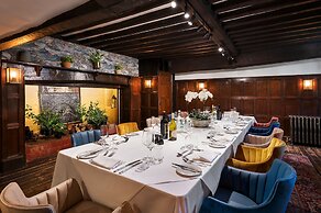 voco Lythe Hill Hotel & Spa by IHG