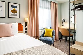 voco Lythe Hill Hotel & Spa by IHG