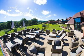 voco Lythe Hill Hotel & Spa by IHG