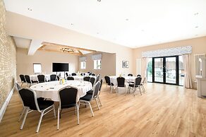 voco Lythe Hill Hotel & Spa by IHG