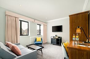 voco Lythe Hill Hotel & Spa by IHG