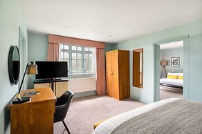 voco Lythe Hill Hotel & Spa by IHG