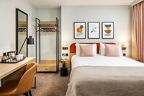 voco Lythe Hill Hotel & Spa by IHG