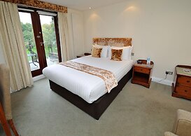 Best Western Plus Grim's Dyke Hotel