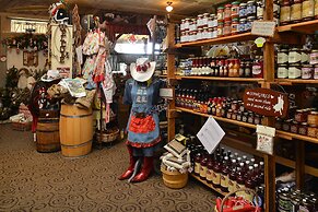 Buffalo Bill Village Cabins