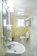 Buffalo Bill Village Cabins