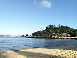 Silvermine Beach Resort