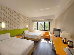Silvermine Beach Resort