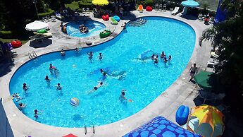 Silvermine Beach Resort