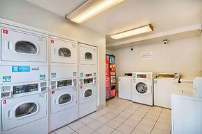 Studio 6 Austin, TX - Midtown