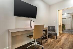 University Park Inn & Suites, an Ascend Collection Hotel