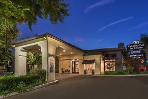 University Park Inn & Suites, an Ascend Collection Hotel