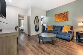 University Park Inn & Suites, an Ascend Collection Hotel
