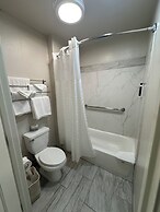 University Park Inn & Suites