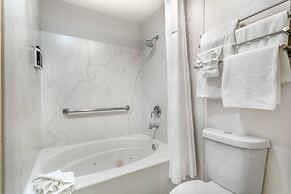 University Park Inn & Suites, an Ascend Collection Hotel