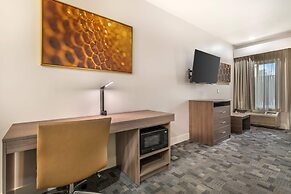 University Park Inn & Suites, an Ascend Collection Hotel