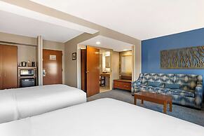 Comfort Suites near Birkdale Village- Huntersville