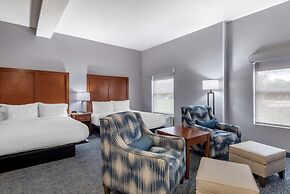 Comfort Suites near Birkdale Village- Huntersville