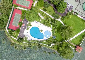 Inya Lake Hotel