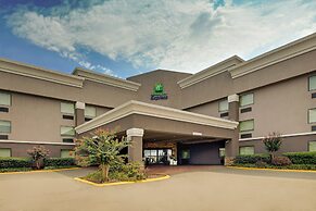 Holiday Inn Express W-I40/Whitebridge Road by IHG