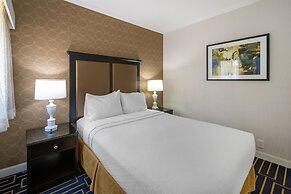 Best Western Plus Palm Court Hotel