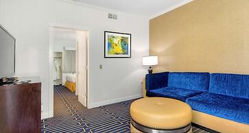 Best Western Plus Palm Court Hotel