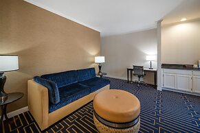 Best Western Plus Palm Court Hotel