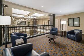 Best Western Plus Palm Court Hotel