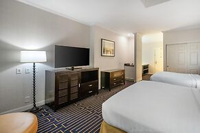Best Western Plus Palm Court Hotel