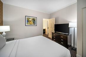 Best Western Plus Palm Court Hotel