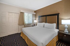 Best Western Plus Palm Court Hotel