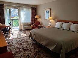 Salmon Rapids Lodge