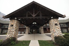 Salmon Rapids Lodge
