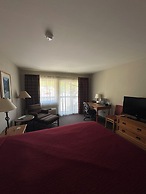 Salmon Rapids Lodge