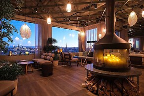 Downtown Camper by Scandic