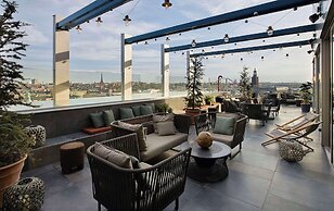 Downtown Camper by Scandic