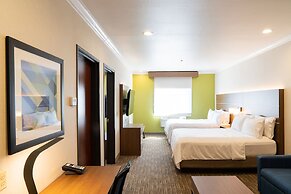 Holiday Inn Express & Suites Davis - University Area by IHG