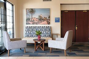 Holiday Inn Express & Suites Davis - University Area by IHG