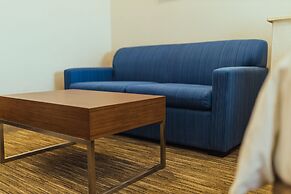 Holiday Inn Express & Suites Davis - University Area by IHG