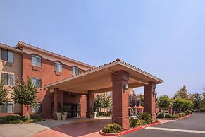 Holiday Inn Express & Suites Davis - University Area by IHG