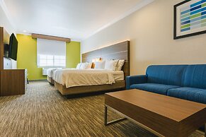 Holiday Inn Express & Suites Davis - University Area by IHG